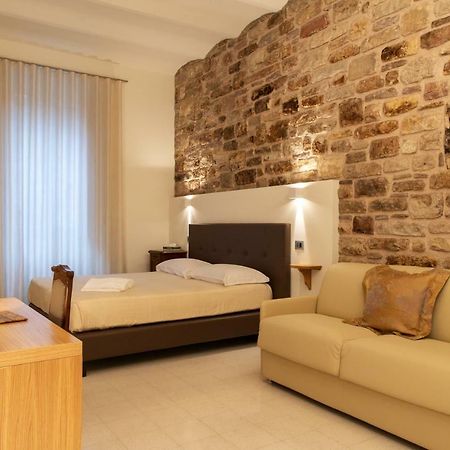 Portica10 Bed and Breakfast Assisi Buitenkant foto