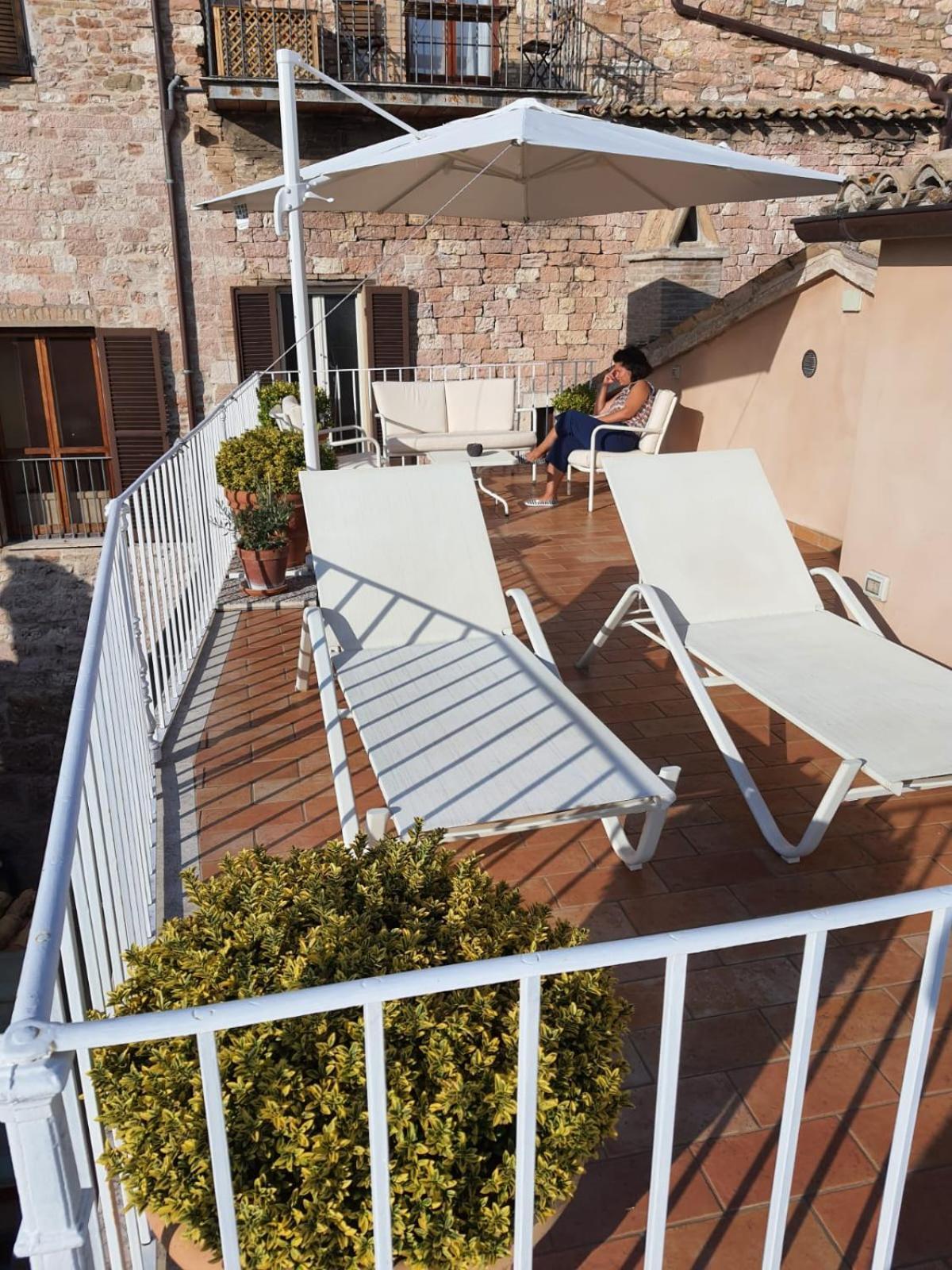 Portica10 Bed and Breakfast Assisi Buitenkant foto