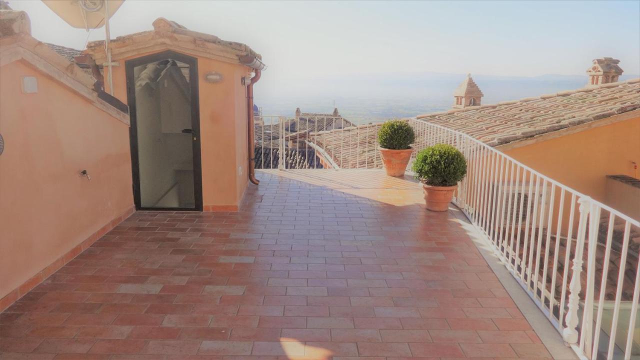 Portica10 Bed and Breakfast Assisi Buitenkant foto