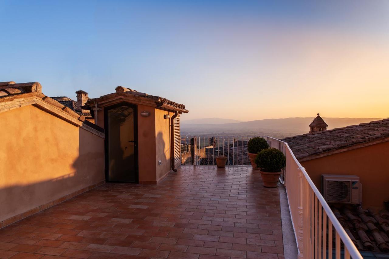 Portica10 Bed and Breakfast Assisi Buitenkant foto
